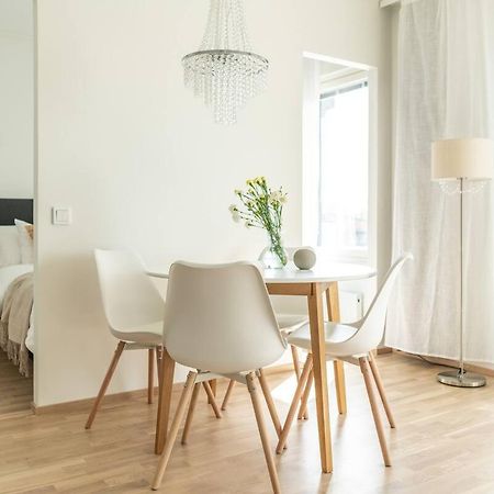 Cozy Apartment Right Next To Metro Station Espoo Luaran gambar