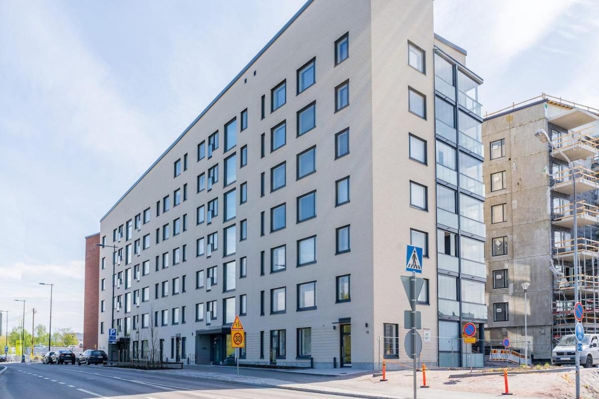 Cozy Apartment Right Next To Metro Station Espoo Luaran gambar